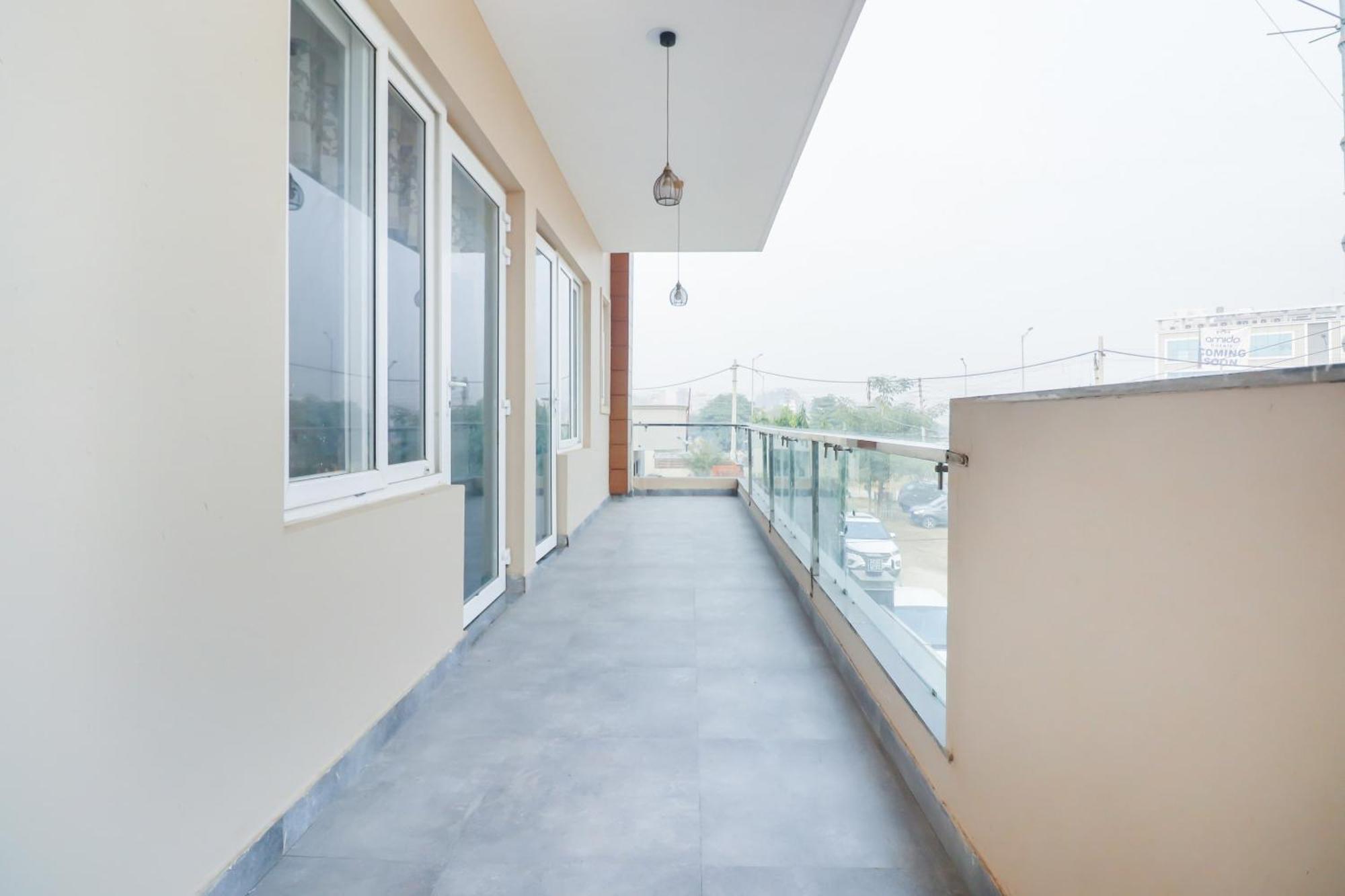 Collection O Green Leaf Residency غورغاون المظهر الخارجي الصورة