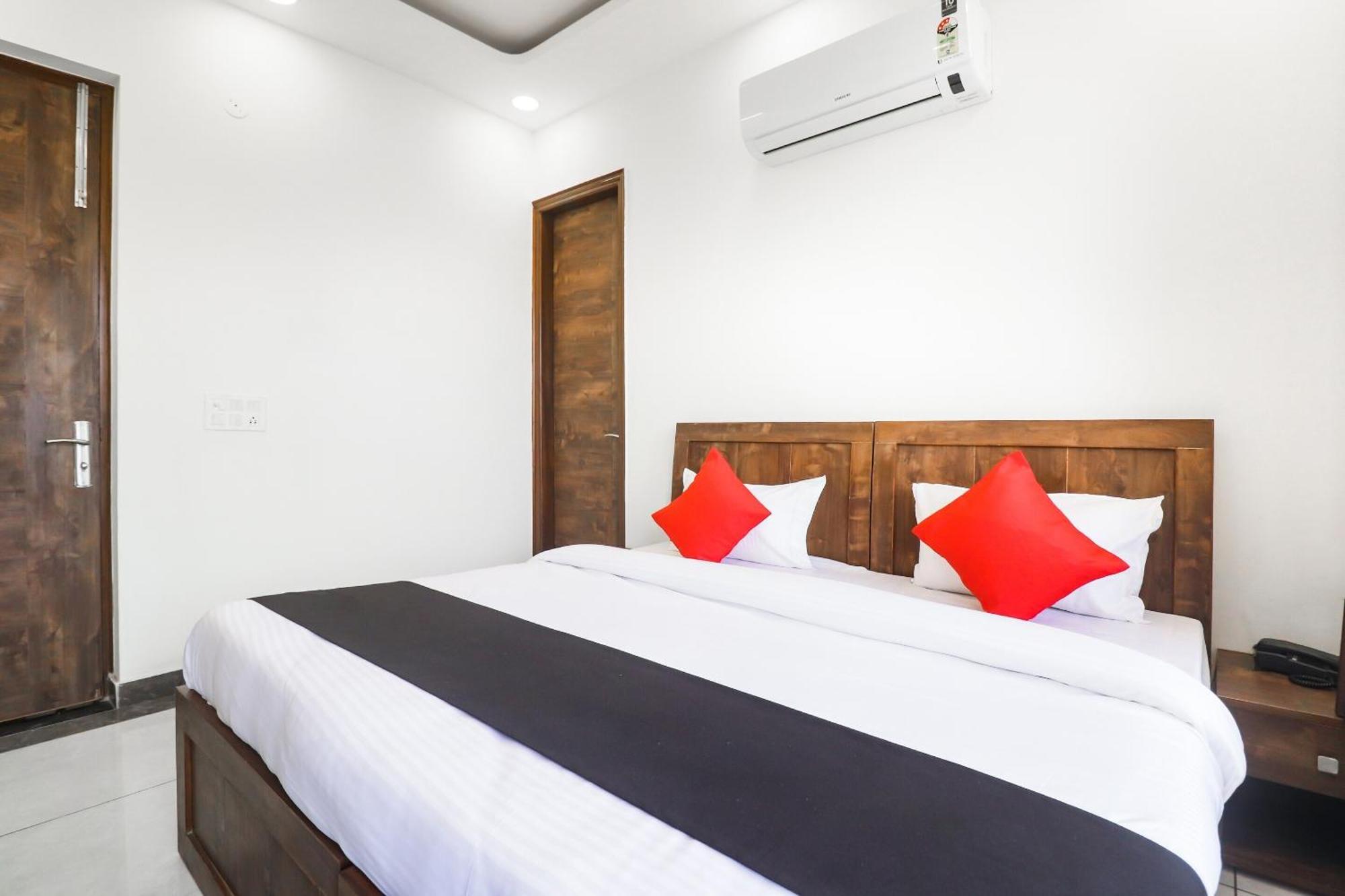 Collection O Green Leaf Residency غورغاون المظهر الخارجي الصورة