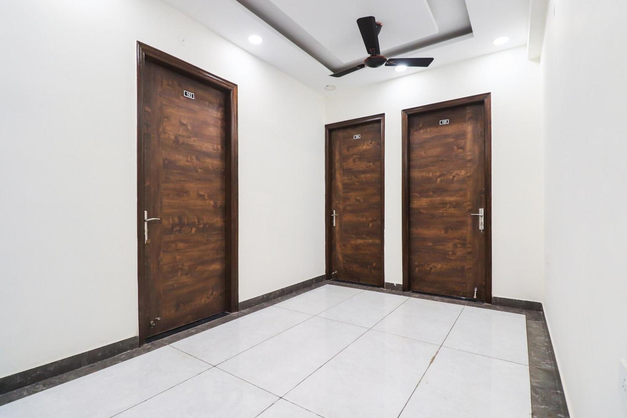 Collection O Green Leaf Residency غورغاون المظهر الخارجي الصورة